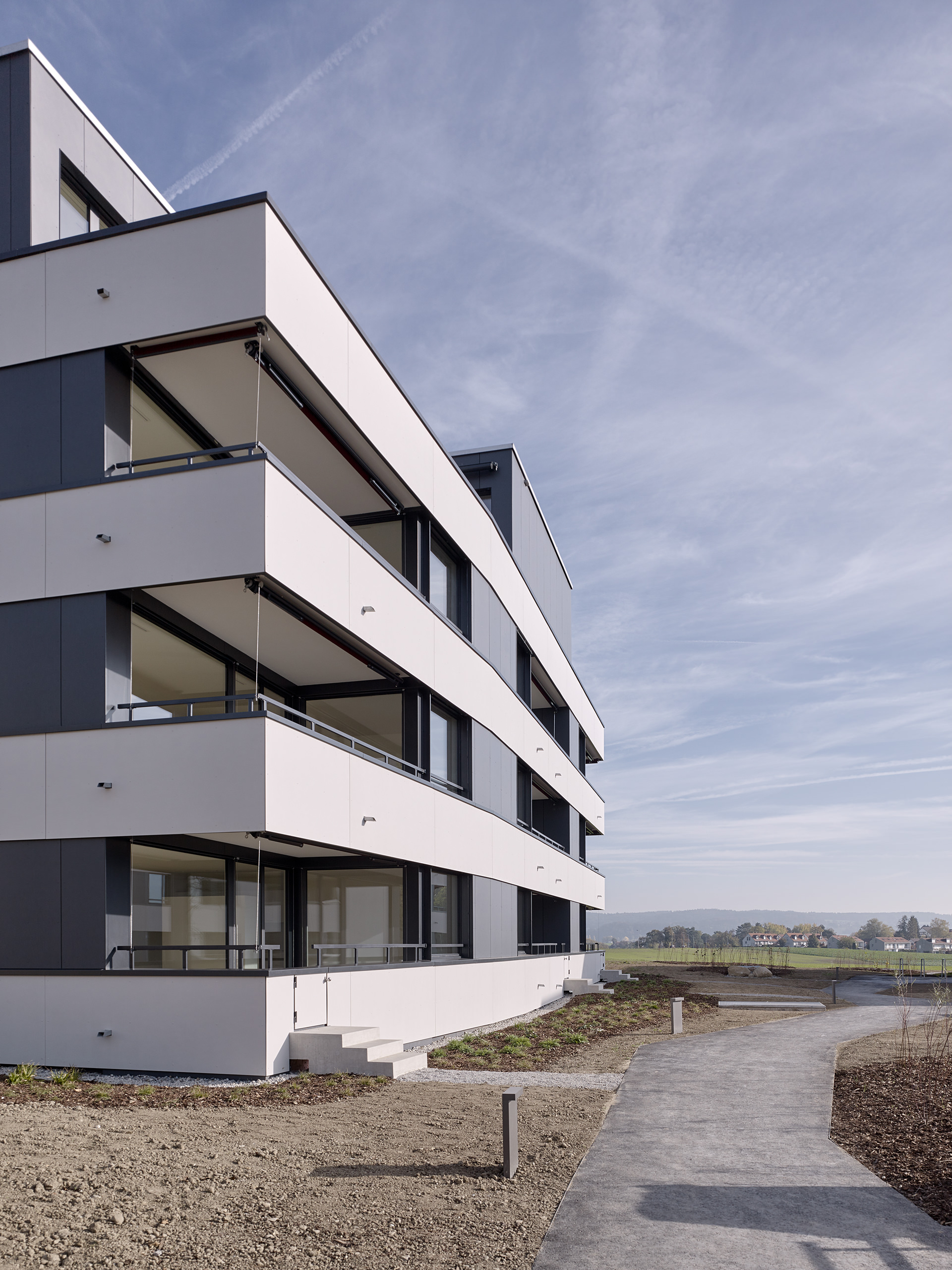 E18686 Alpa 080425 SCREEN